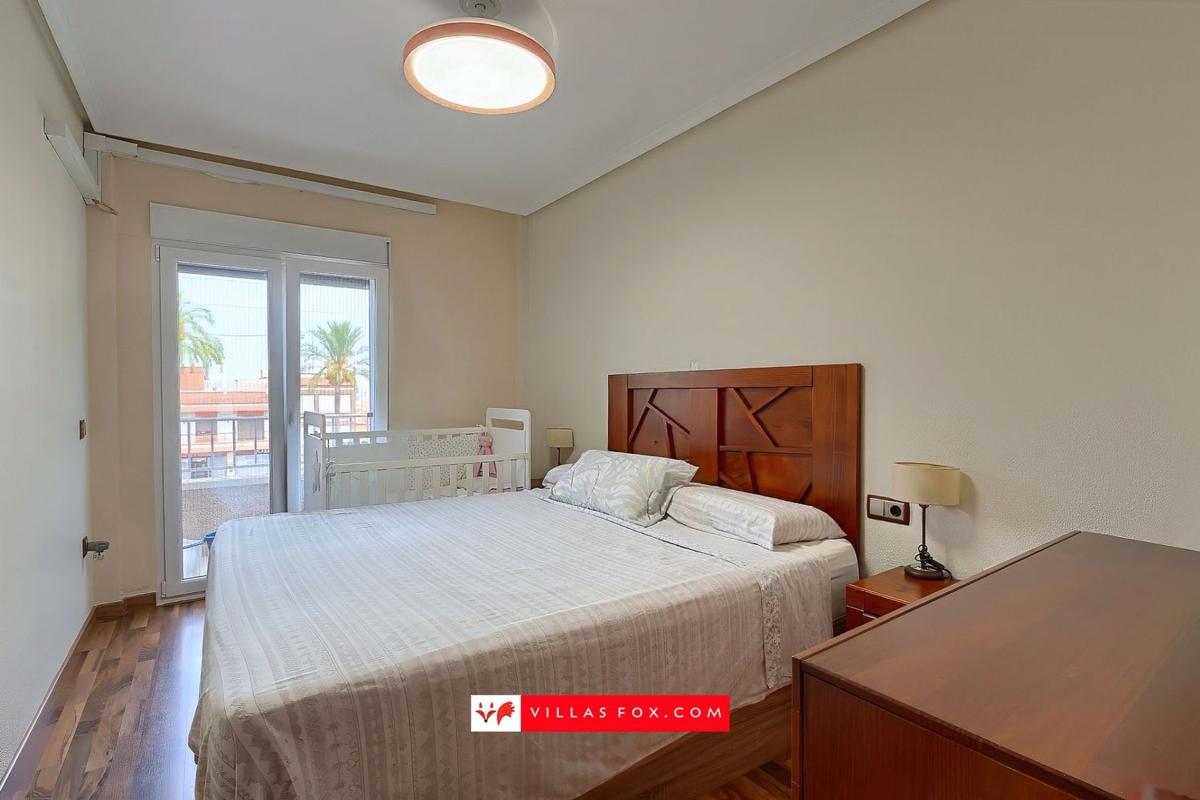 Venta de piso en Piso en Plaza Libertad, Centro, San Miguel de Salinas, San Miguel de Salinas
photo 4