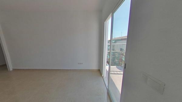 Продажа квартиры на Piso en Calle Profesores Hermanos Muñoz, Princesa Mercedes, Alicante / Alacant, Аликанте / Алакант
 photo 4