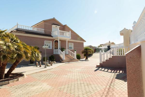 Casa o chalet independiente en Calle Sierra Salinas, 3, Rebolledo photo 1
