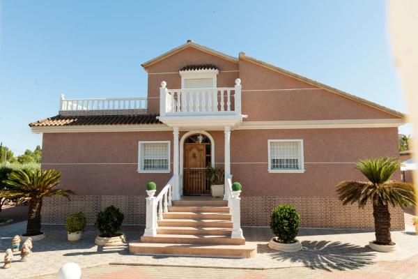 Casa o chalet independiente en Calle Sierra Salinas, 3, Rebolledo thumbnail 1