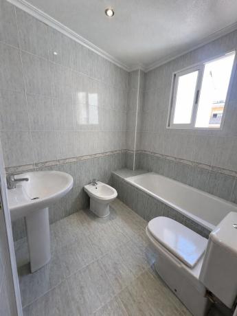 Продажа квартиры на Piso en San Crispín, Elche / Elx, Эльче / Эльх
 photo 4