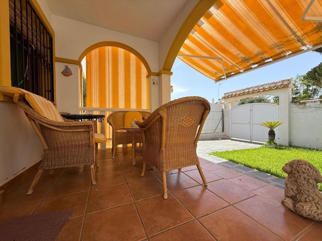 Venta de chalet adosado en Chalet adosado en Calle Río Nacimiento, Pueblo Latino, Pilar de la Horadada , Pilar de la Horadada photo 5