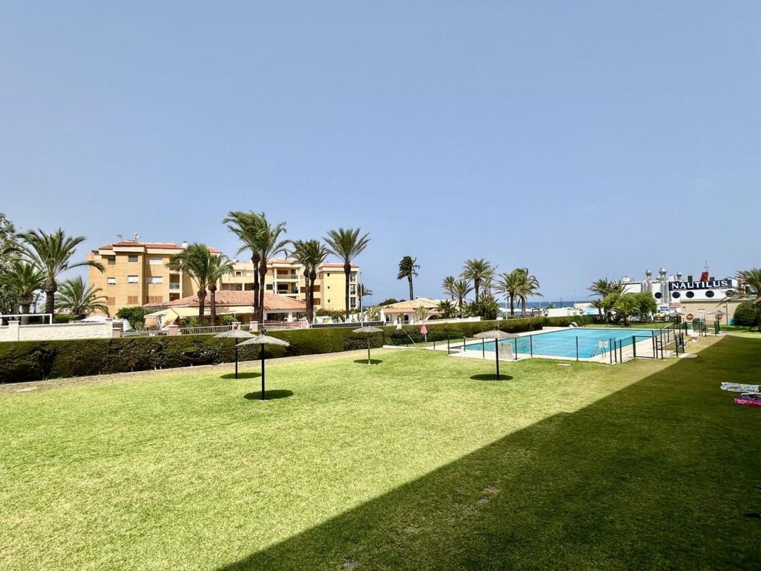 Venta de piso en Piso en Las Olas s/n, Punta Prima, Torrevieja, Torrevieja
photo 3