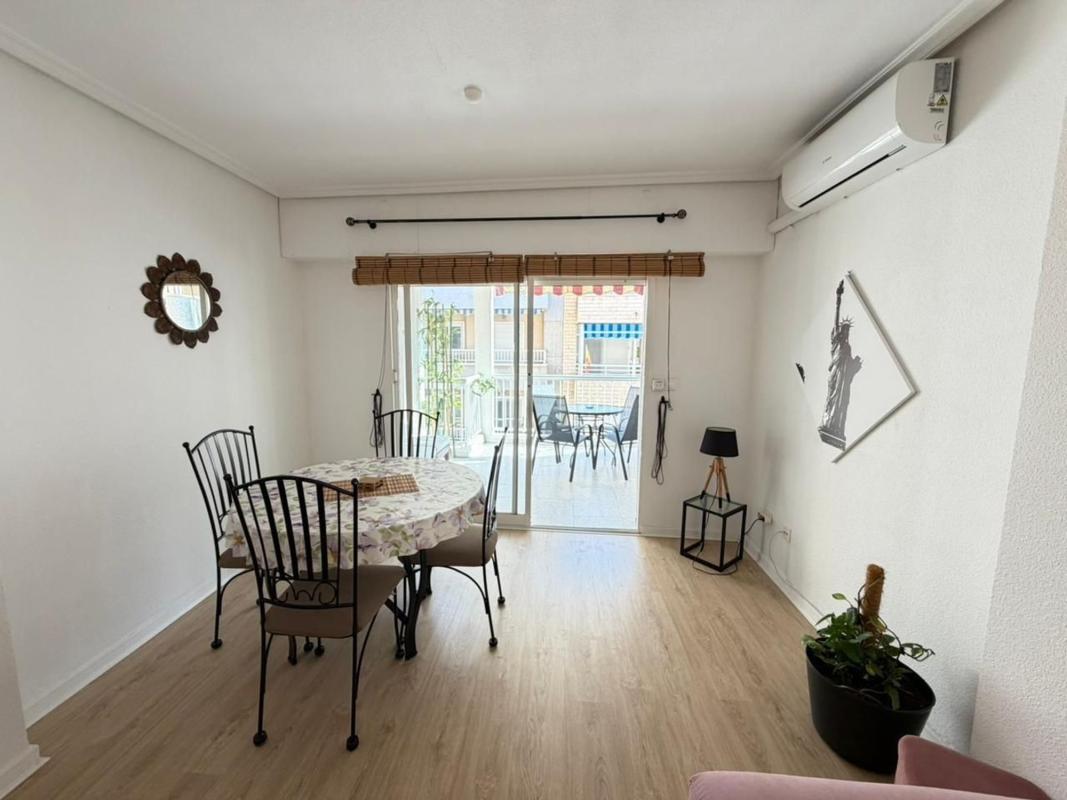 Venta de piso en Piso en Playa de los Locos, Torrevieja, Torrevieja
 photo 4