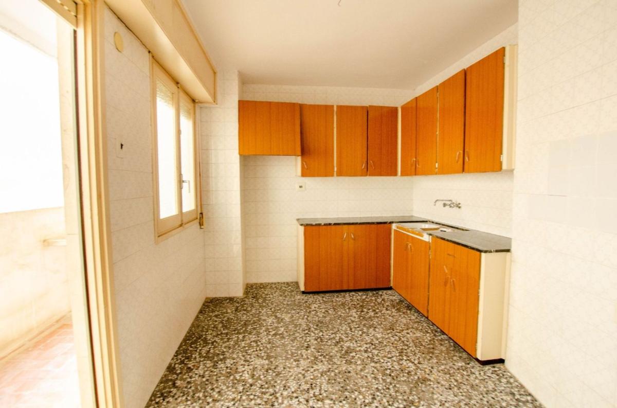 Продажа квартиры на Piso en Calle Metge Lledó, Crevillente, Кревильенте
photo 4