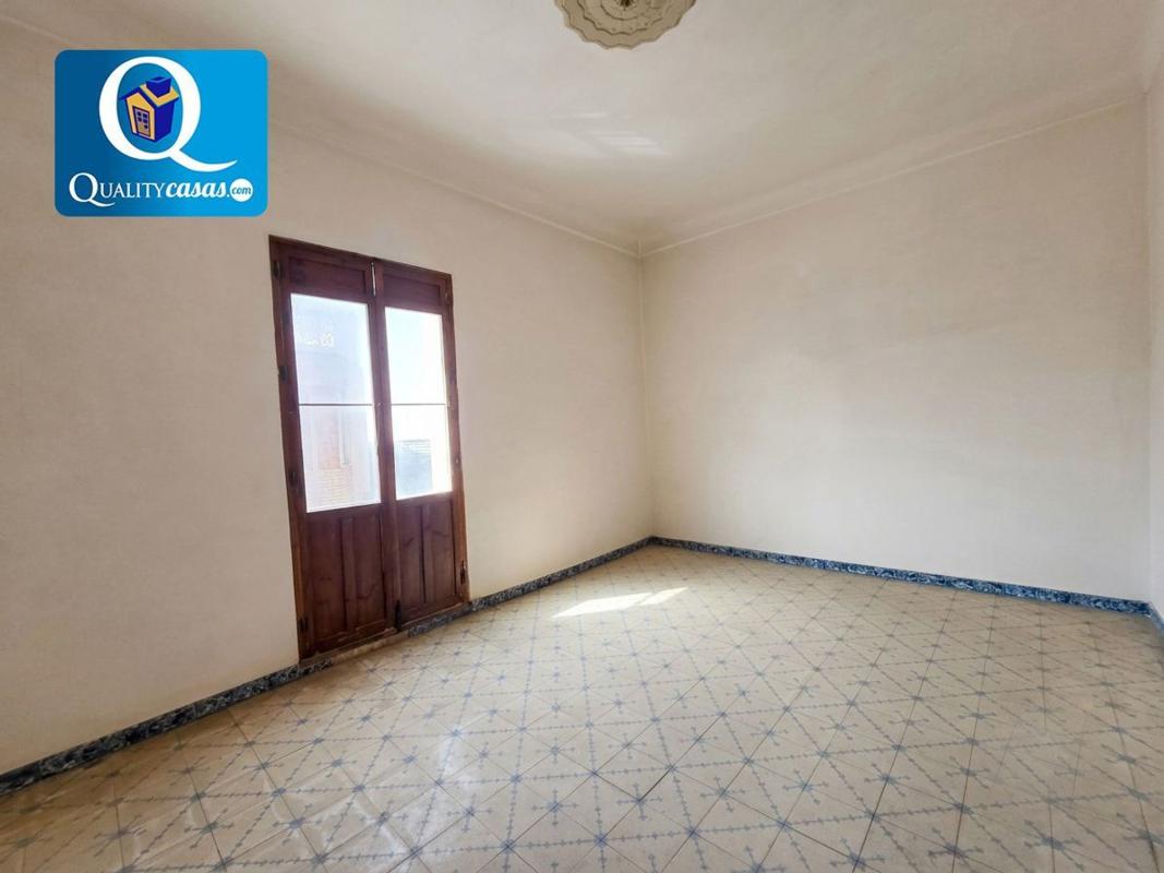 Здание Жилой площадью 317м2 на продажу в Аспе photo 2