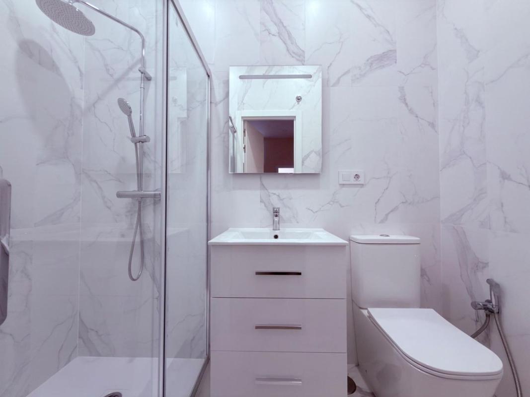 Здание Жилой площадью 310м2 на продажу в Аликанте / Алакант photo 4
