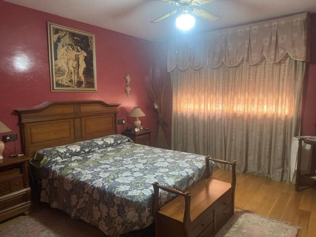 Здание Жилой площадью 300м2 на продажу в Аликанте / Алакант photo 3