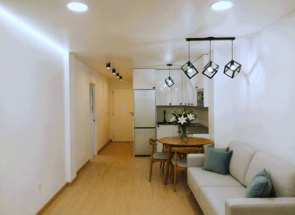 Venta de piso en Piso en Calle la Paz, 84, Centro - Muelle Pesquero, Torrevieja, Torrevieja
thumbnail 2