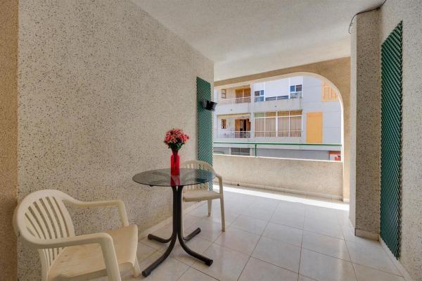 Venta de piso en Piso en Calle Rafal, El Acequión, Torrevieja, Torrevieja
photo 1