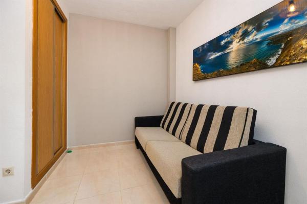 Venta de piso en Piso en Calle de Pedro Lorca, Las Piscinas Naturales, Torrevieja, Torrevieja
thumbnail 2