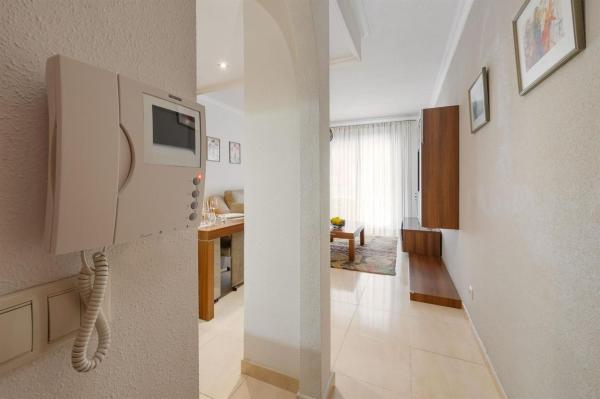 Venta de piso en Piso en Calle de Pedro Lorca, Las Piscinas Naturales, Torrevieja, Torrevieja
 photo 4