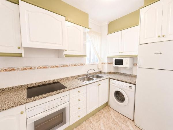 Venta de piso en Piso en Calle Galeón, Avenida Habaneras - Curva de Palangre, Torrevieja, Torrevieja
 photo 4