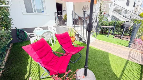 Venta de piso en Piso en Calle Manuel Romera, Parque Acuático - Sector 25, Torrevieja, Torrevieja
thumbnail 1