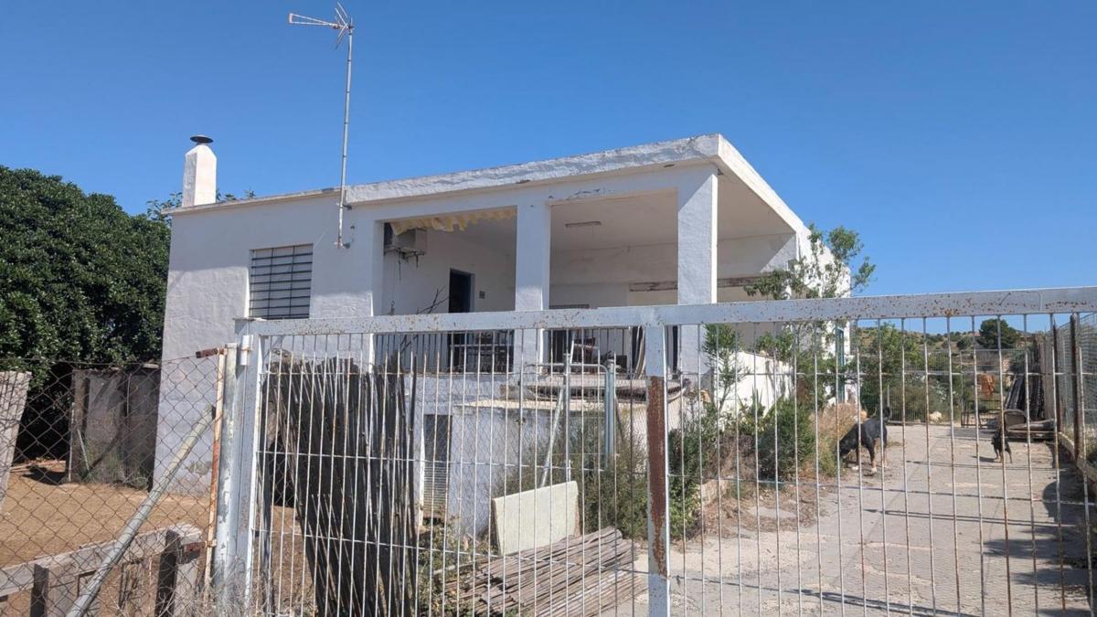 Sprzedaż niezależnego domku jednorodzinnego w Casa o chalet independiente en Partida Saladas, Jubalcoi-Saladas, Elche / Elx, Elche / Elx photo 1