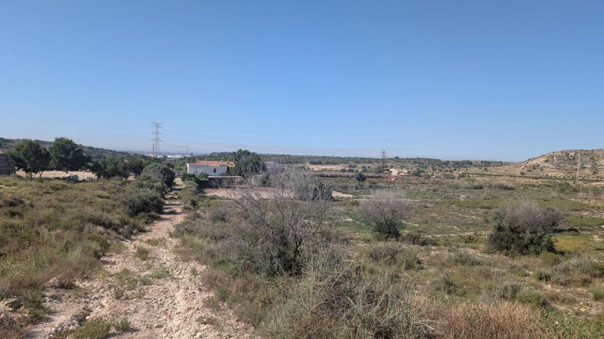 Sprzedaż niezależnego domku jednorodzinnego w Casa o chalet independiente en Partida Saladas, Jubalcoi-Saladas, Elche / Elx, Elche / Elx photo 5