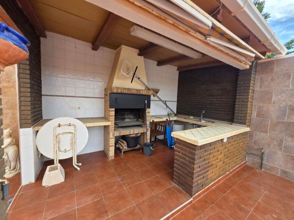 Chalet adosado en Avenida Baracaldo, La Siesta - El Salado - Torreta, Torrevieja photo 4
