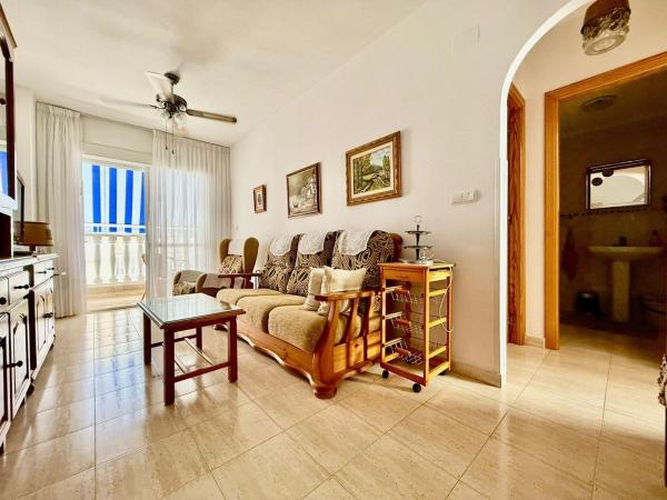 Venta de piso en Piso en Calle la Loma, 33, Avenida Habaneras - Curva de Palangre, Torrevieja, Torrevieja
thumbnail 1