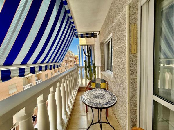 Venta de piso en Piso en Calle la Loma, 33, Avenida Habaneras - Curva de Palangre, Torrevieja, Torrevieja
 photo 4
