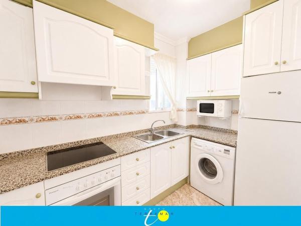 Venta de piso en Piso en Calle Galeón, 23, Avenida Habaneras - Curva de Palangre, Torrevieja, Torrevieja
 photo 4