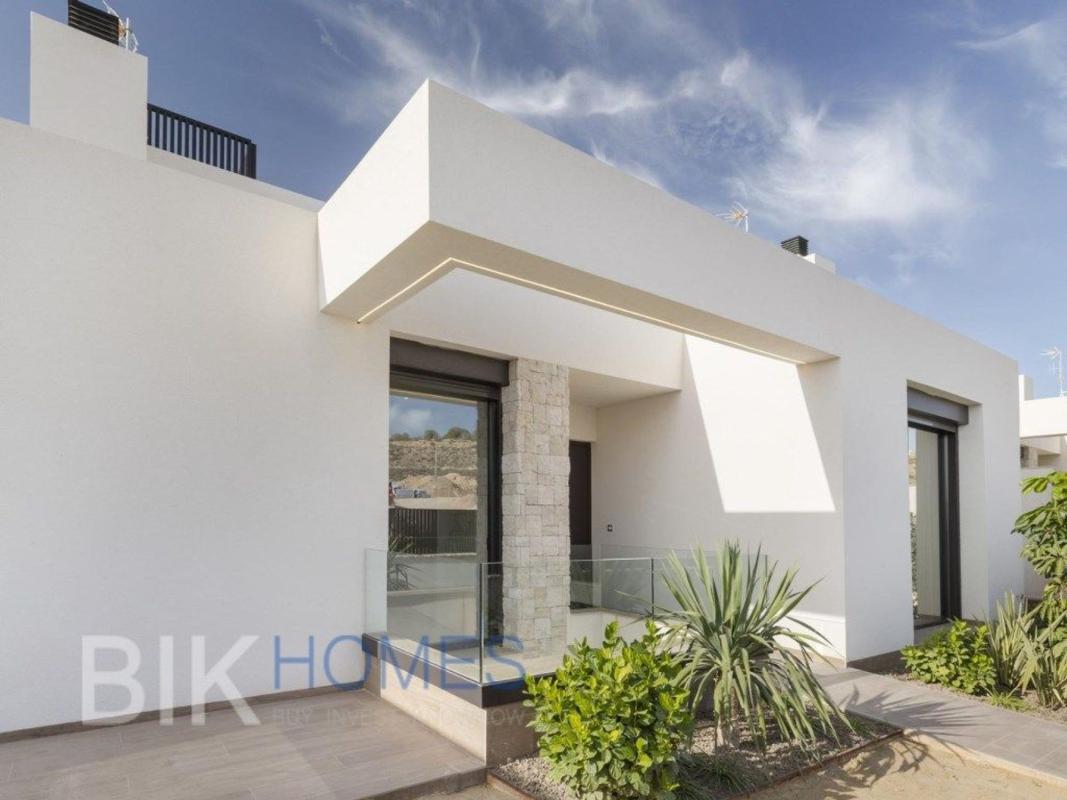 Properties for sale and rent in Spain photo 3