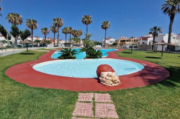 Casa o chalet independiente en Los Balcones y los Altos, Orihuela thumbnail 1