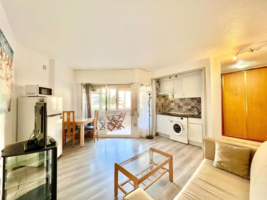 Продажа студии в Estudio en Avenida de las Habaneras, Avenida Habaneras - Curva de Palangre, Torrevieja, Торревьеха photo 1