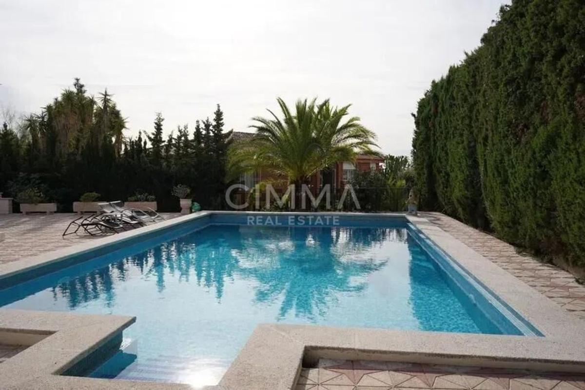 Properties for sale and rent in Spain photo 2