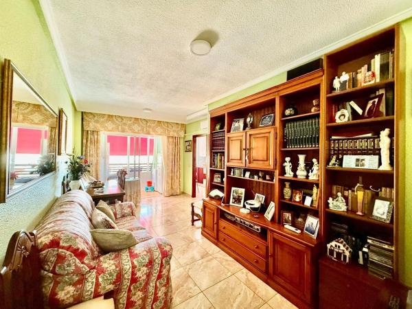 Venta de piso en Piso en Calle Joaquín Chapaprieta, 139, El Molino, Torrevieja, Torrevieja
photo 1
