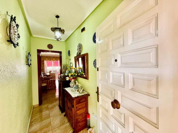 Venta de piso en Piso en Calle Joaquín Chapaprieta, 139, El Molino, Torrevieja, Torrevieja
thumbnail 1