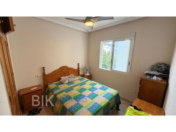 Venta de piso en Piso en Calle Capitán García Gea, Playa del Cura, Torrevieja, Torrevieja
 photo 4