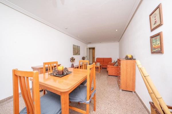 Продажа квартиры на Piso en Calle del Capità Baltasar Tristany, Pont Nou-Corazón de Jesús, Elche / Elx, Эльче / Эльх
 photo 4