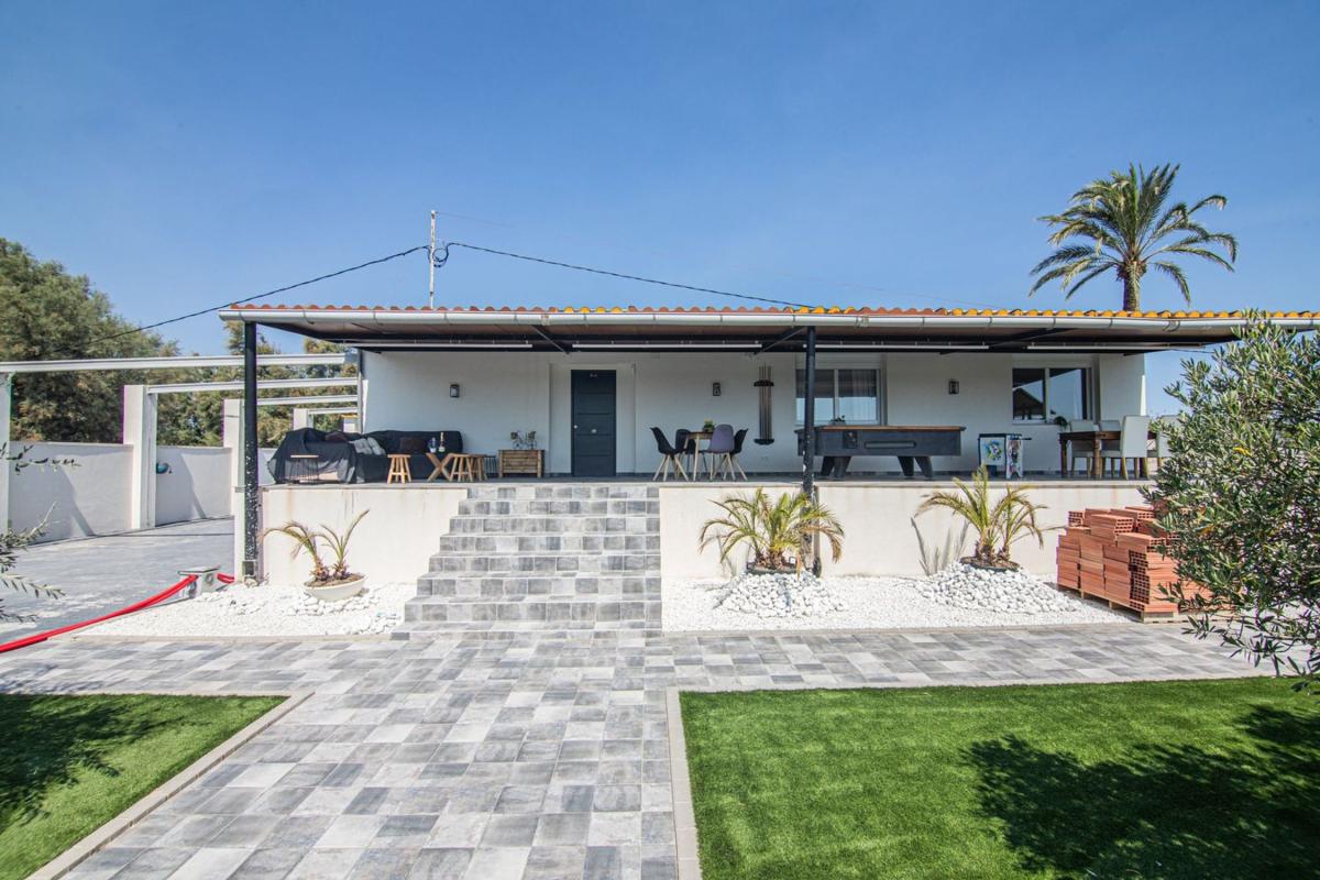 Properties for sale and rent in Spain photo 1