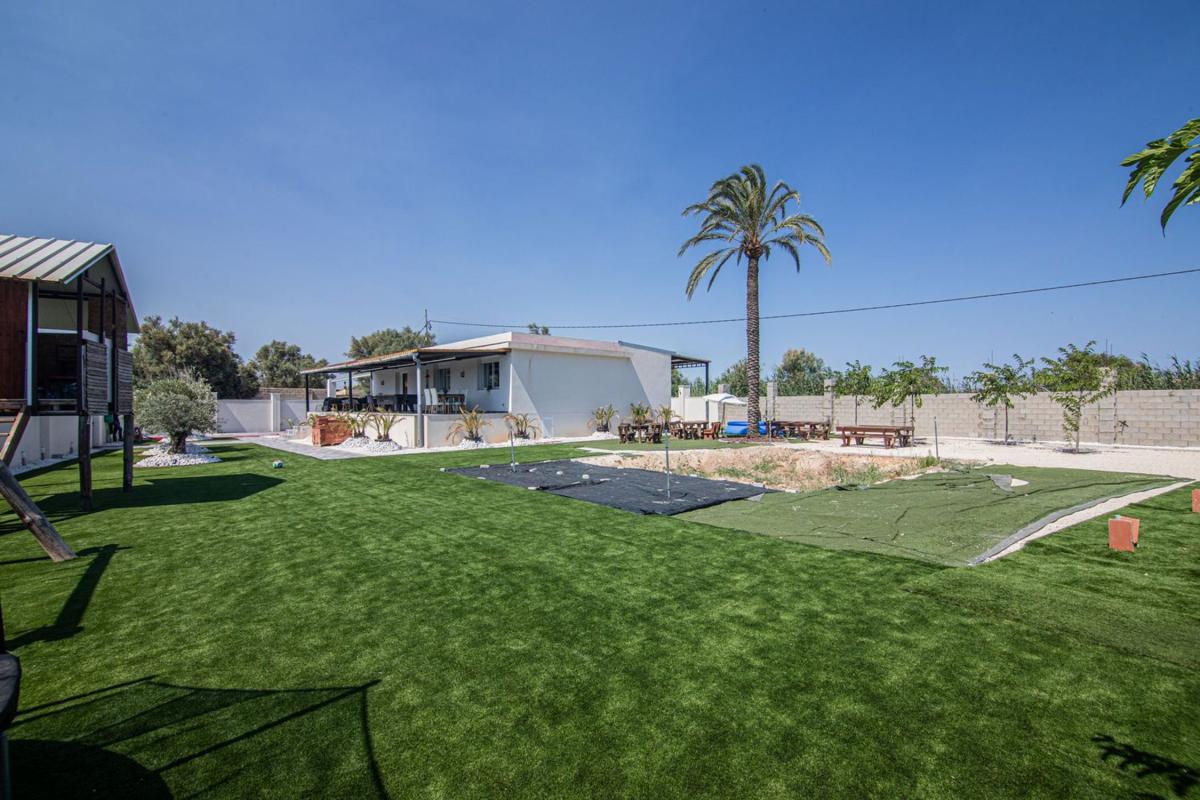Properties for sale and rent in Spain photo 2