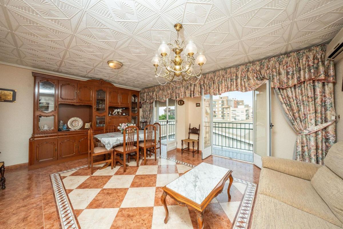 Sale of apartment in Piso en Calle Juan Díez Martínez, Carrús Oeste, Elche / Elx, Elche / Elx
photo 2