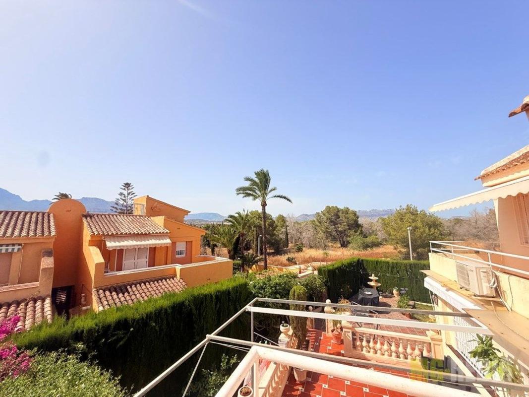 Venta de chalet independiente en Casa o chalet independiente en Calle de Nápoles, 217, Zona Sierra Helada, Benidorm, Benidorm
 photo 3