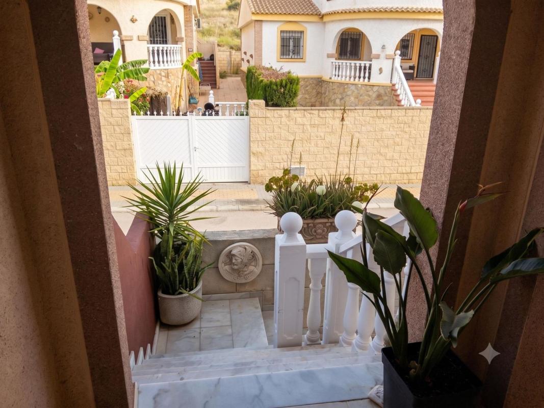 Properties for sale and rent in Spain photo 1
