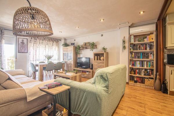 Sale of flat in Piso en Calle José Echegaray, 10, Dolores, Dolores
thumbnail 1