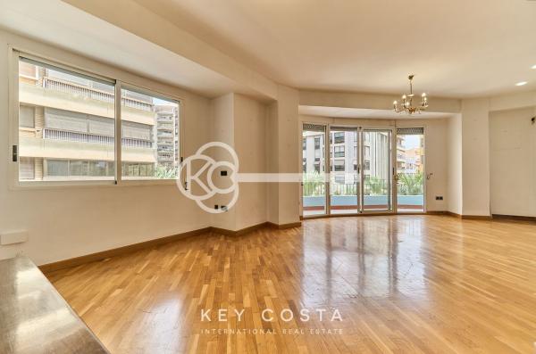 Продажа квартиры на Piso en Calle Poeta Vila y Blanco, Ensanche-Diputación, Alicante / Alacant, Аликанте / Алакант
thumbnail 1
