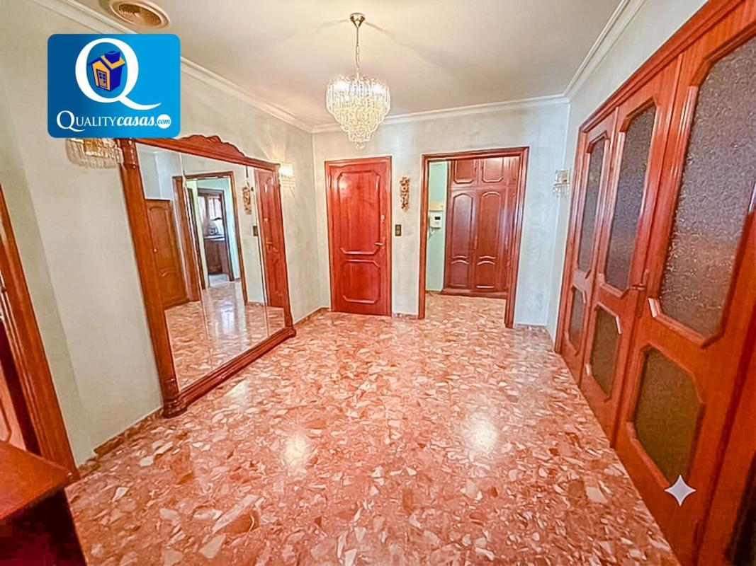 Sale of apartment in Piso en Pont Nou-Corazón de Jesús, Elche / Elx, Elche / Elx
photo 3