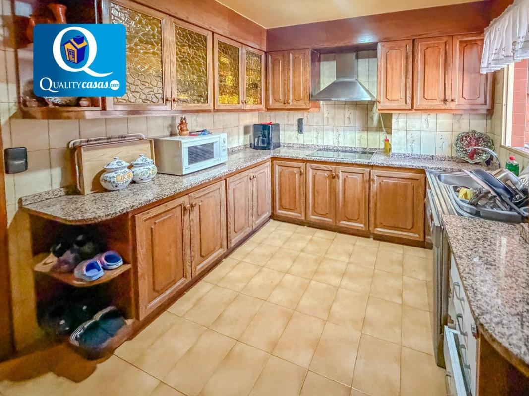 Sale of apartment in Piso en Pont Nou-Corazón de Jesús, Elche / Elx, Elche / Elx
photo 5