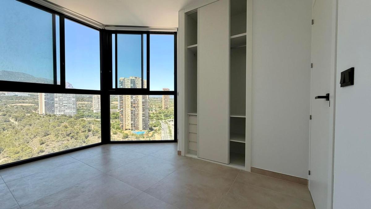 Venta de piso en Piso en Calle Ibiza, Pueblo Levante, Benidorm, Benidorm
 photo 4
