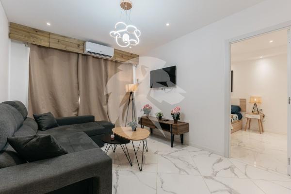 Продажа квартиры на Piso en Calle Cánovas del Castillo, Carolinas Altas, Alicante / Alacant, Аликанте / Алакант
thumbnail 1