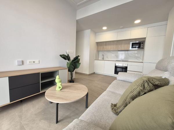 Продажа квартиры на Piso en Calle del Mar, 2, Las Piscinas Naturales, Torrevieja, Торревьеха
thumbnail 2