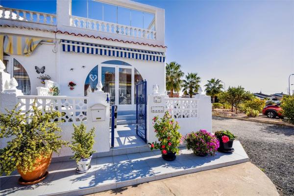 Chalet adosado en Calle Camas, La Siesta - El Salado - Torreta, Torrevieja photo 1