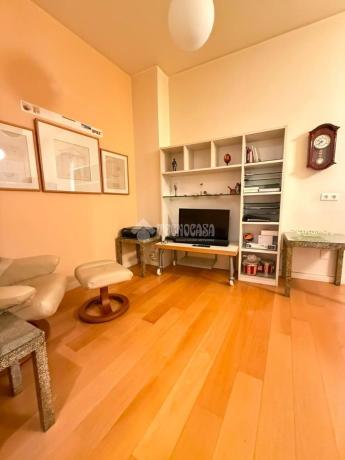 Продажа квартиры на Piso en Plaza Santísima Faz, Casco Histórico-Santa Cruz, Alicante / Alacant, Аликанте / Алакант
 photo 4