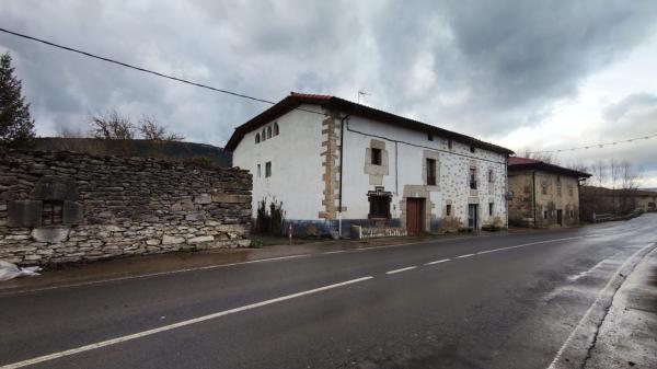 Chalet wolnostojący na sprzedaż w Casa o chalet en Calle Del Campo, 2 -4, Valdegovia, Valdegovia photo 1