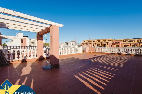 Casa o chalet independiente en Parque Acuático - Sector 25, Torrevieja photo 1