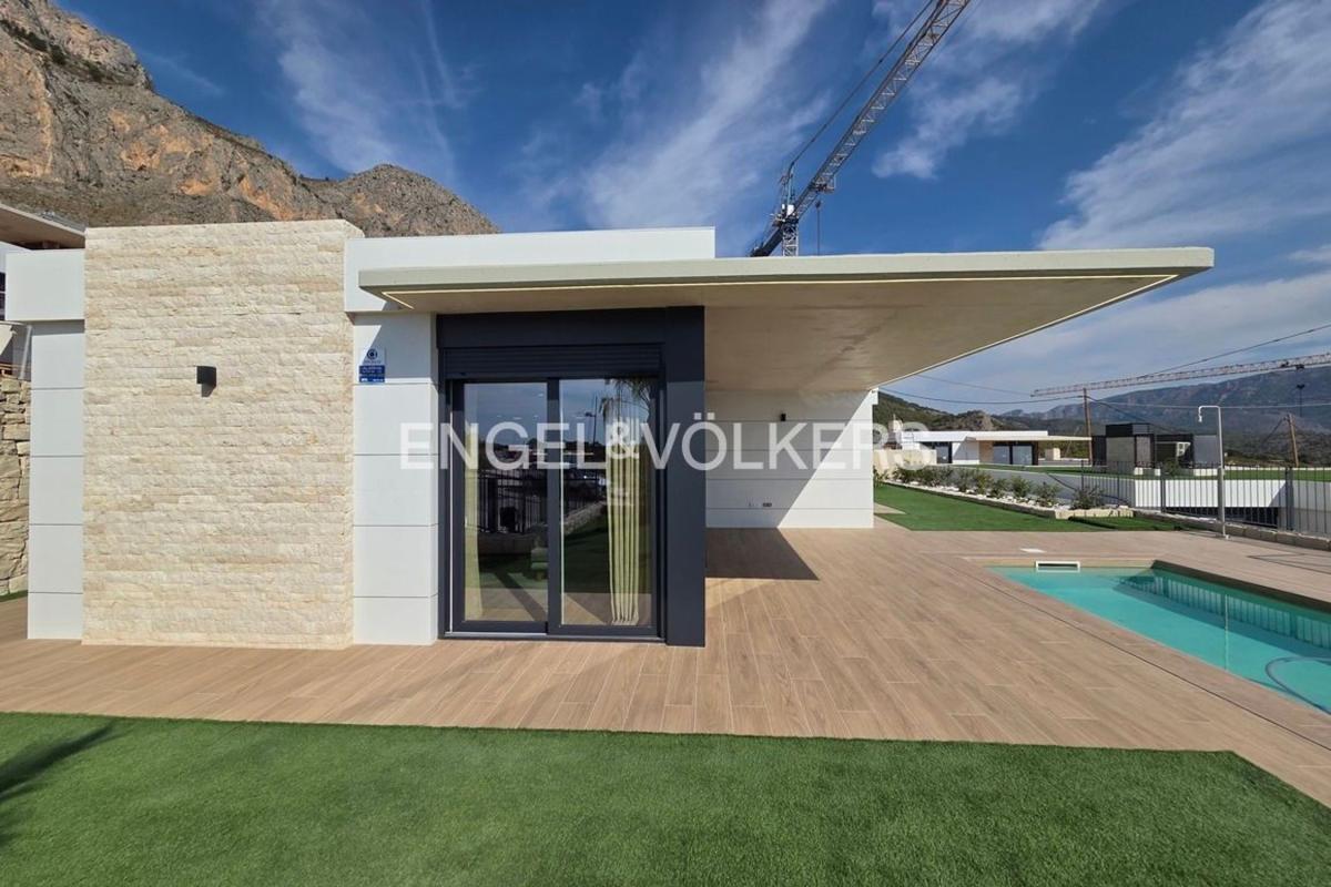 Venta de chalet independiente en Casa o chalet independiente en Calle Mariola, Casco urbano, Polop, Polop
photo 2