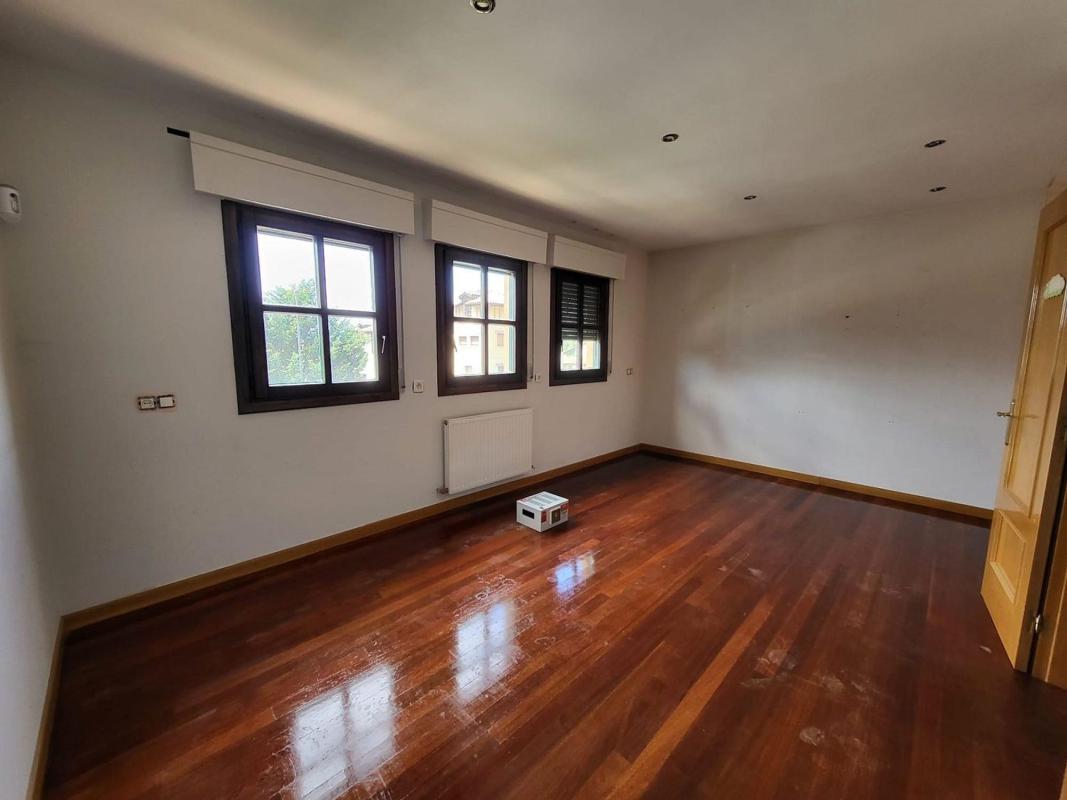 Sprzedaż niezależnego domku jednorodzinnego w Casa o chalet en Calle Biguillano, 32, Zuya, Zuya photo 3